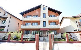 Casa Bella Apartments